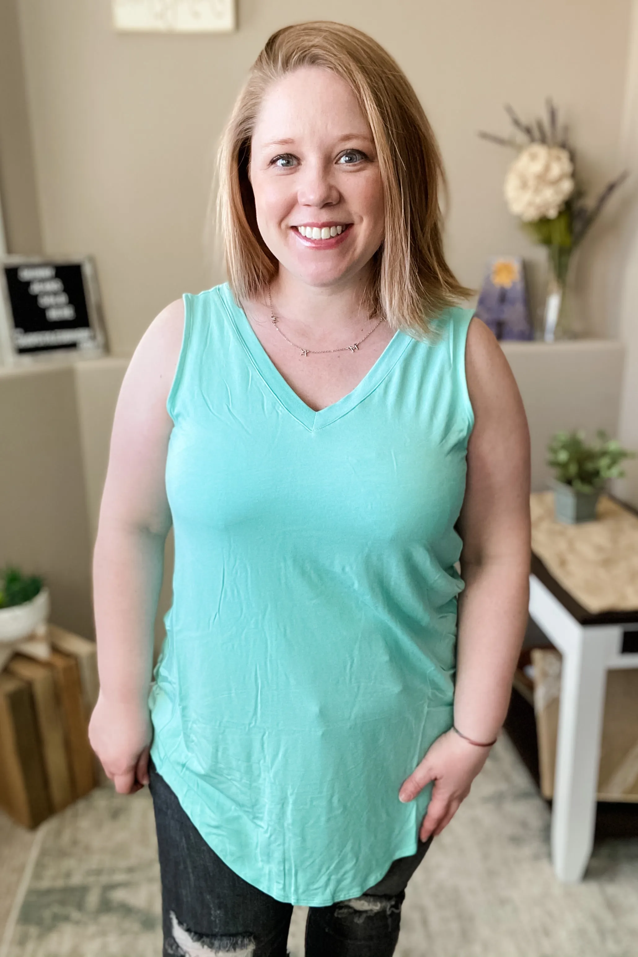 Basic B Sleeveless Tank in Mint