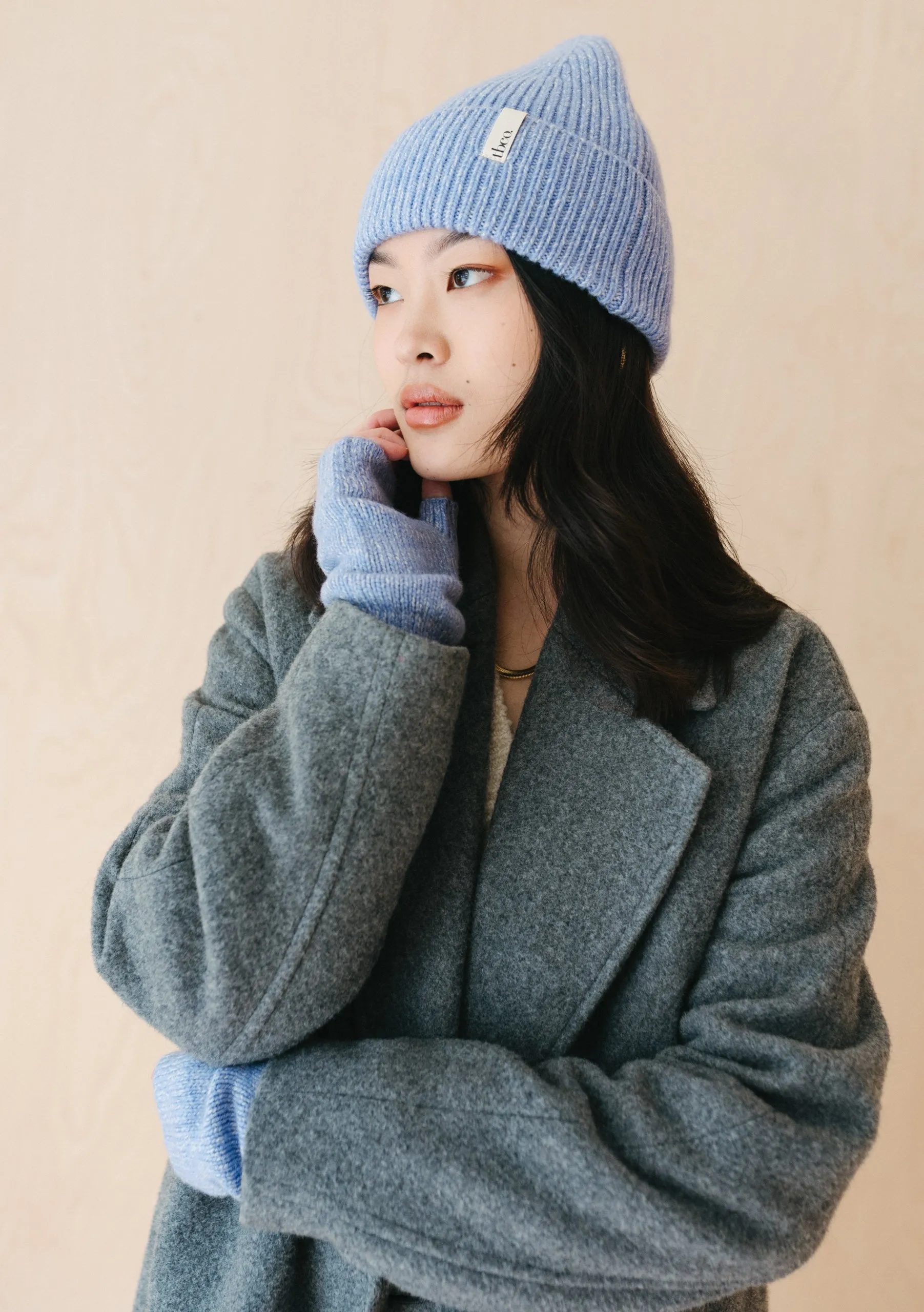 Cashmere & Merino Wrist Warmers in Lilac Fleck