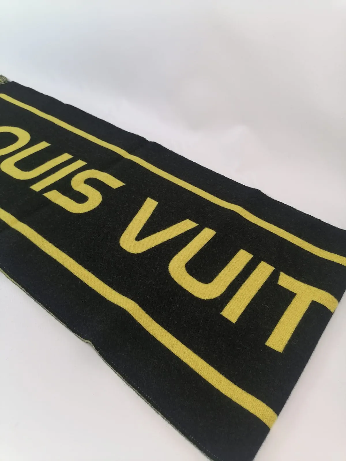 City Gravity Scarf