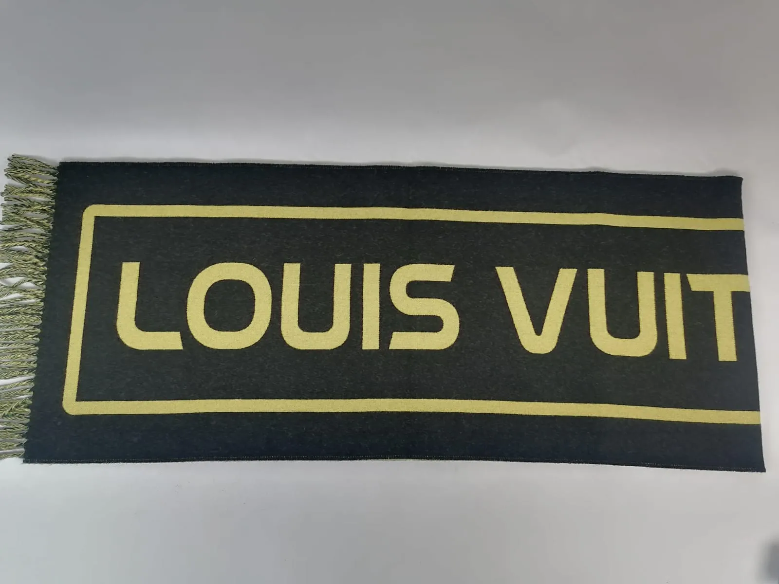 City Gravity Scarf