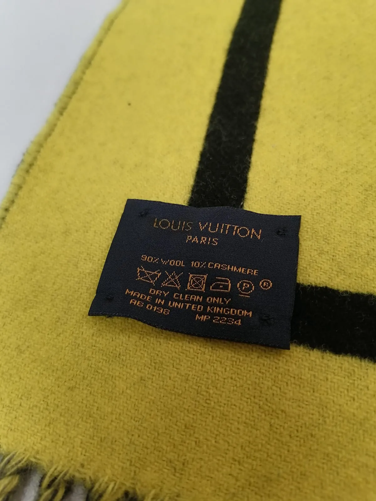 City Gravity Scarf