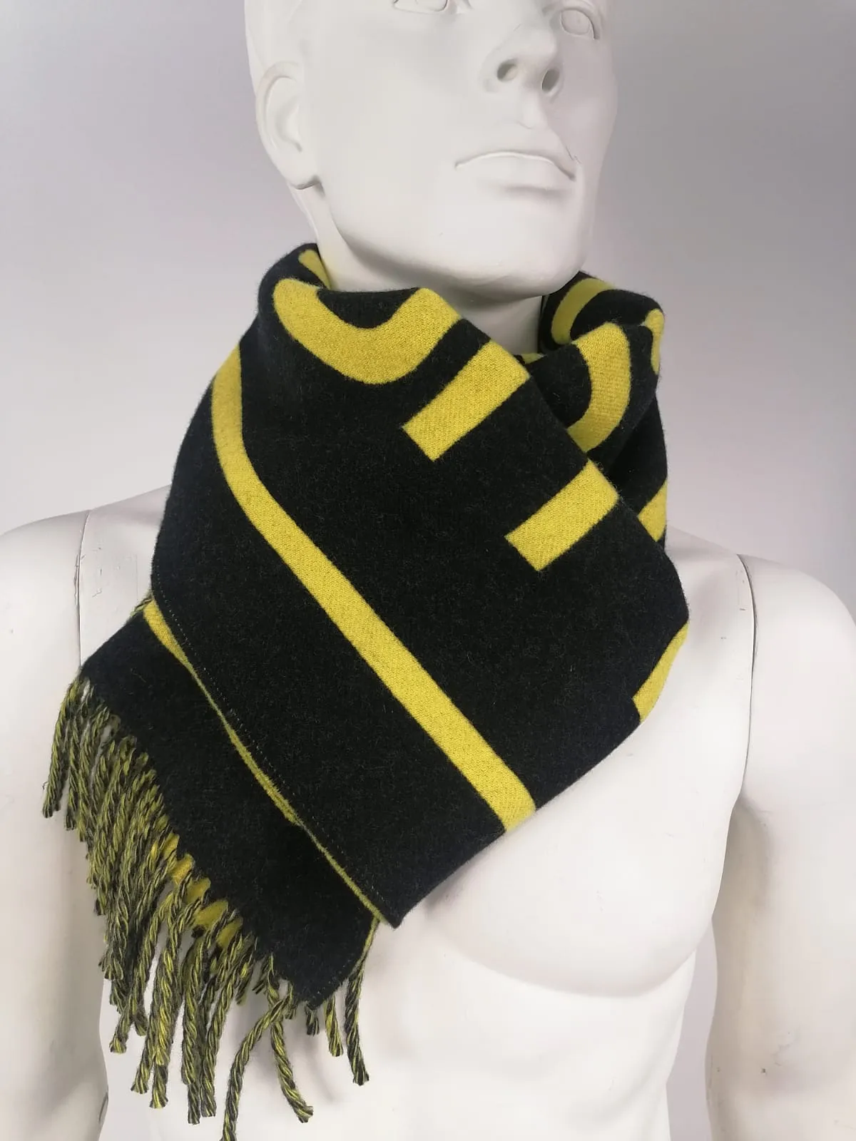 City Gravity Scarf
