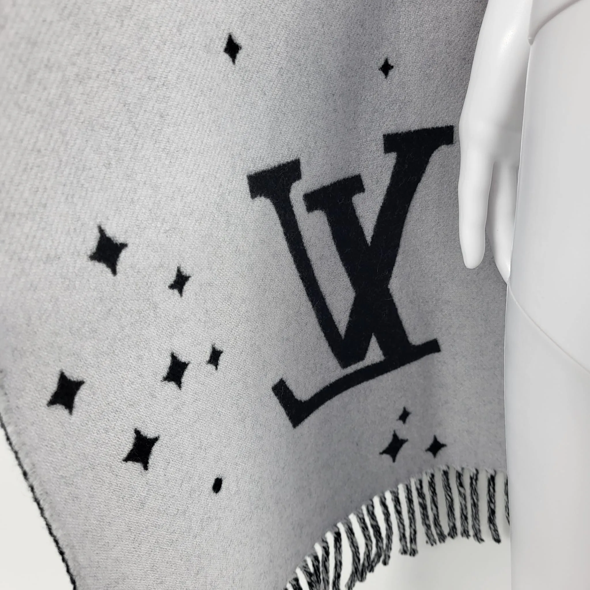 City LV Satellite Scarf