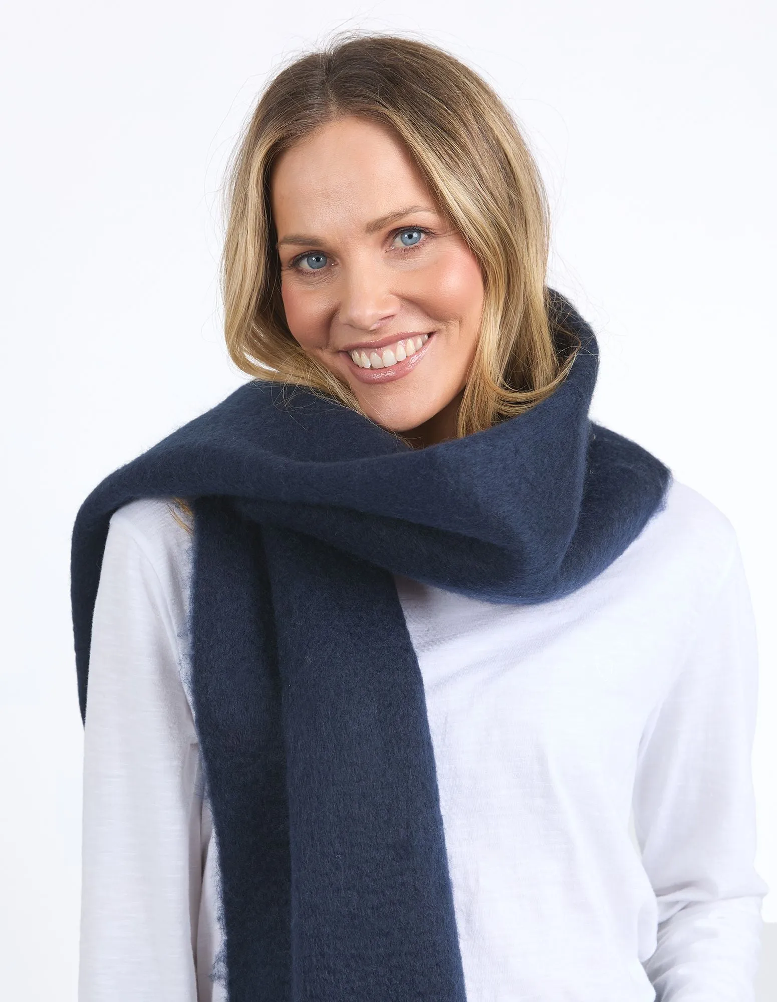 Elm Comfy Scarf - Navy