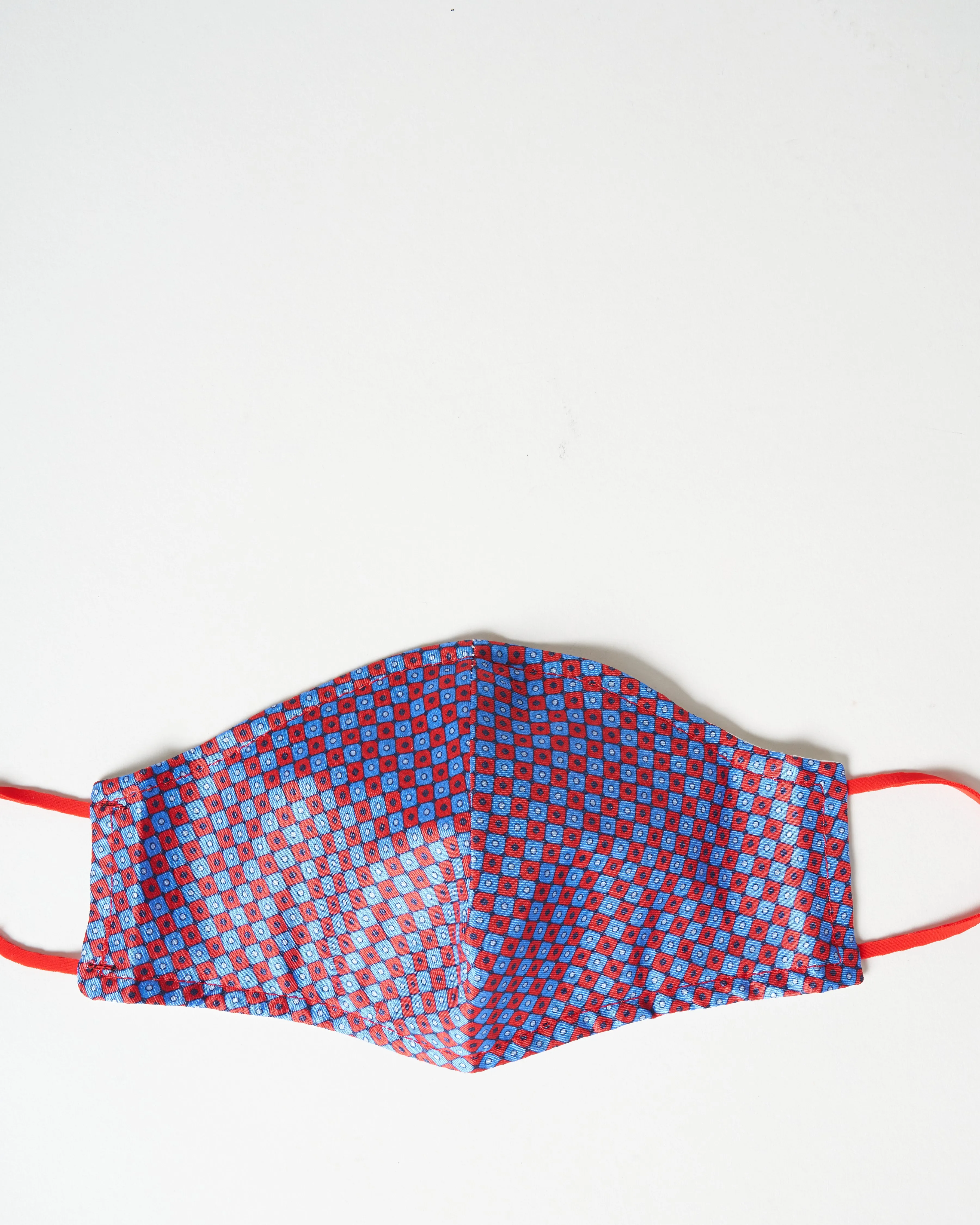 face mask - domino