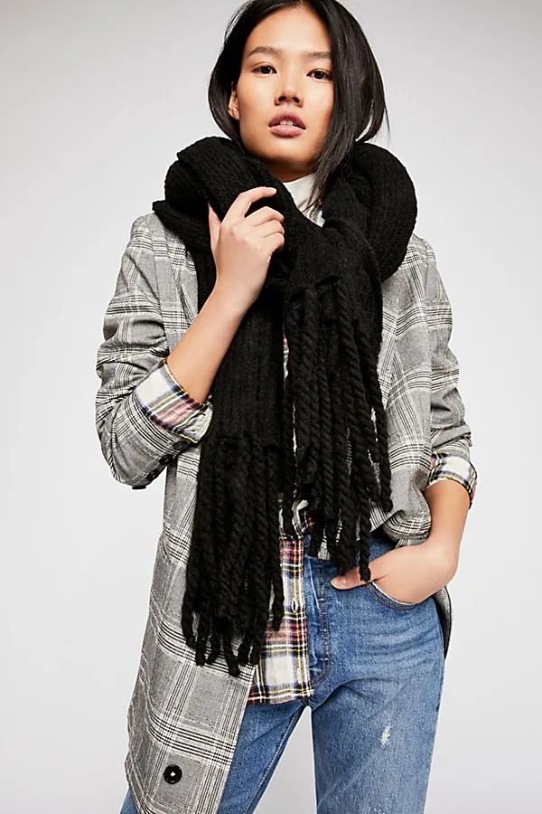 FREE PEOPLE BLANKET SCARF