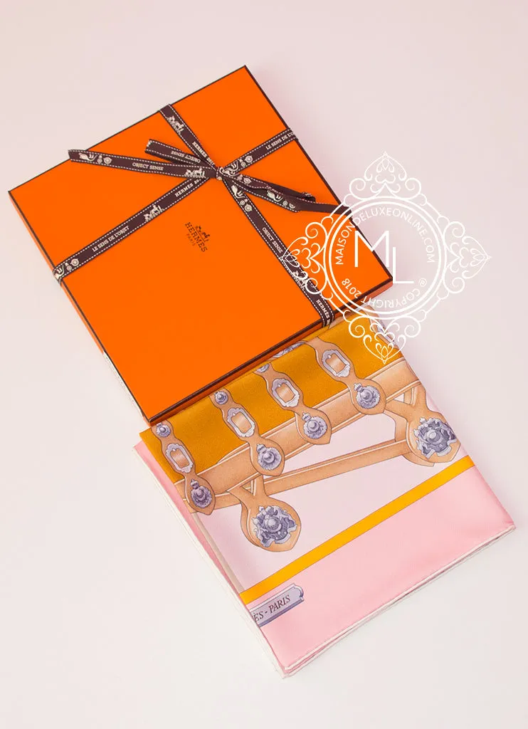 Hermes Pink Beige Twill Silk 90 cm Harnais de Cour Scarf