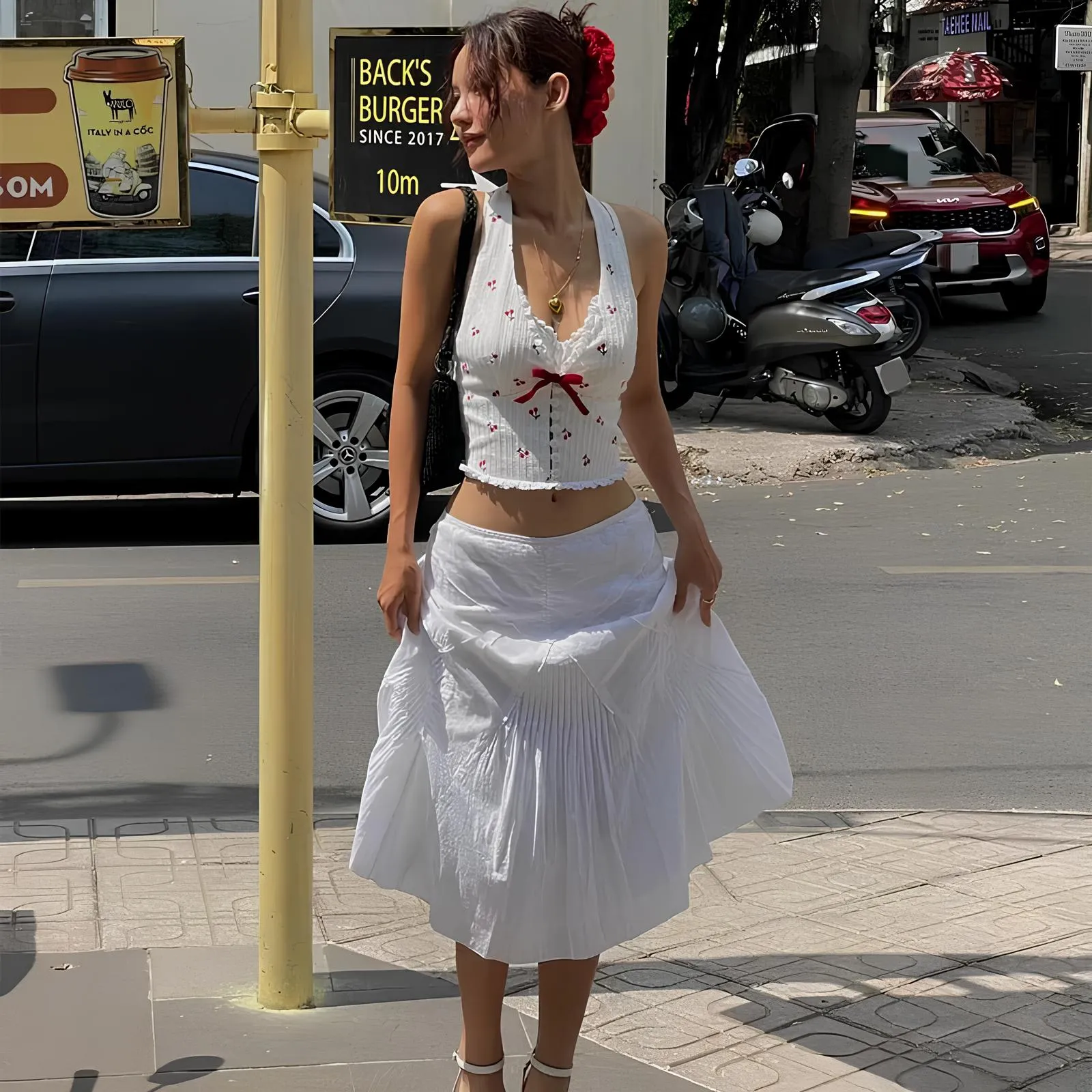 Korean Fashion Print Halter Camis – The Ultimate Summer Essential