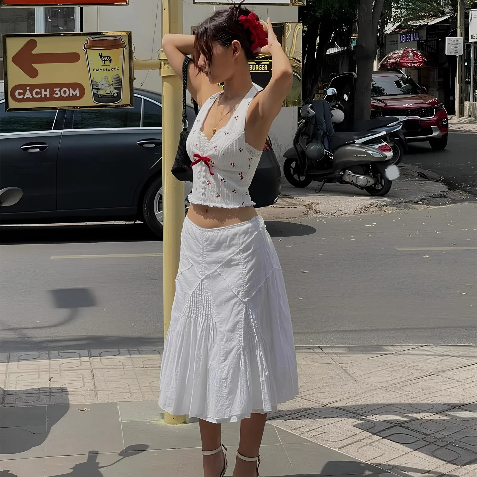 Korean Fashion Print Halter Camis – The Ultimate Summer Essential
