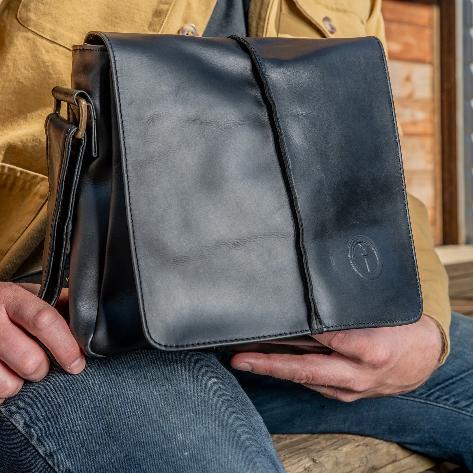 Leather Messenger Bag - Wanderer - Regular