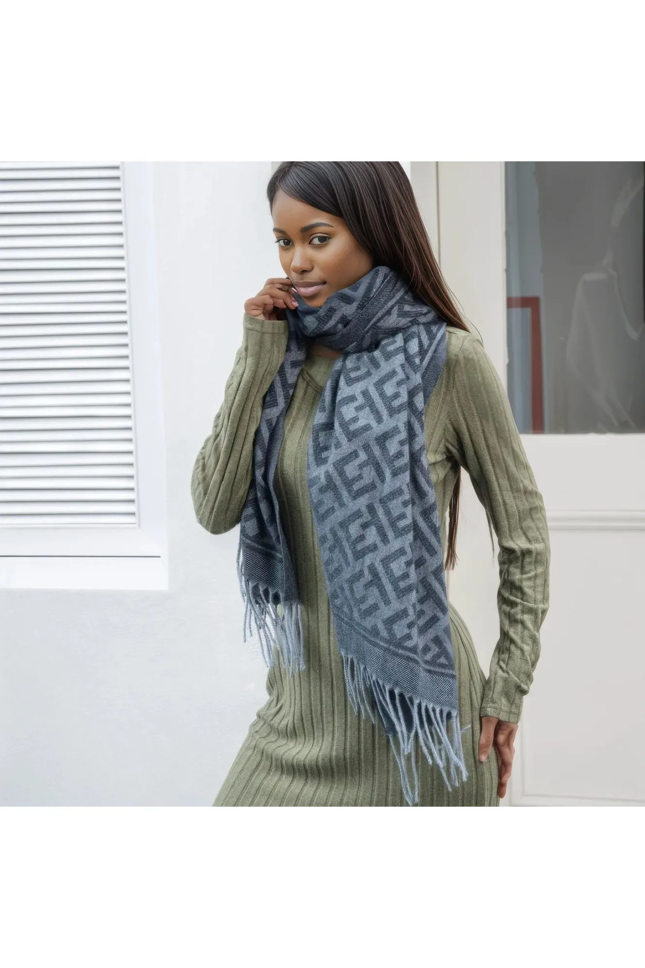 Maze Blanket Tassel Scarf