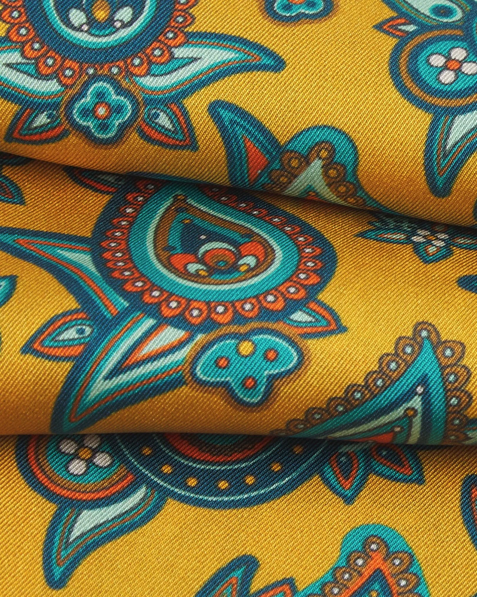 Men's Silk Paisley Scarf in Gold - The Grassmere