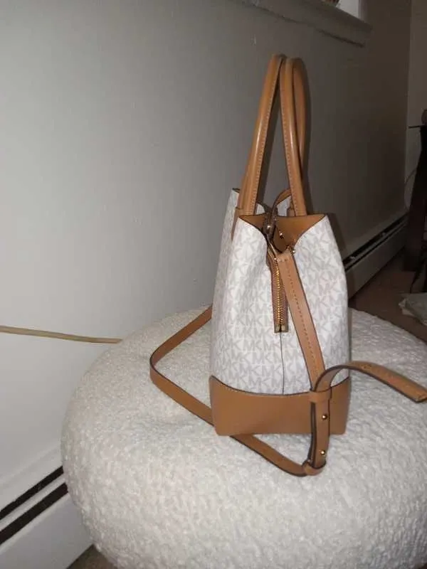 Mercer Gallery Medium Logo Satchel