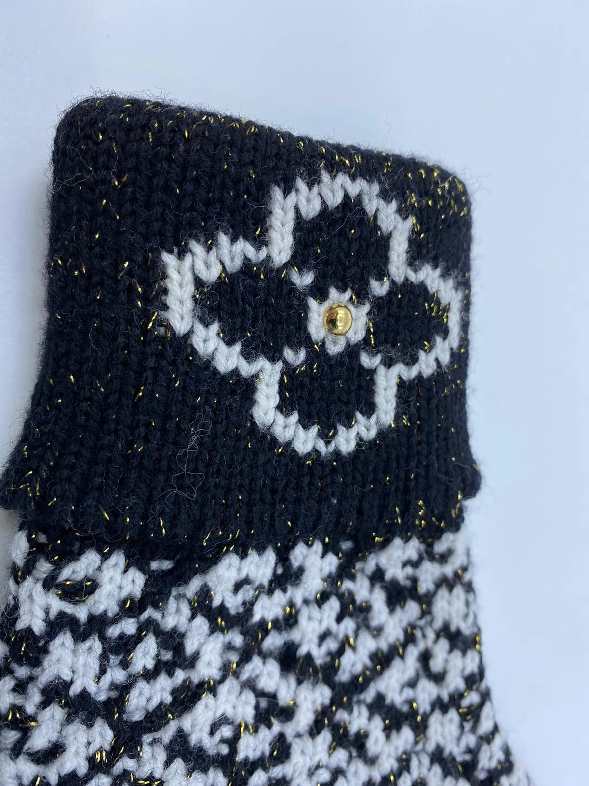 Miss LV Mittens