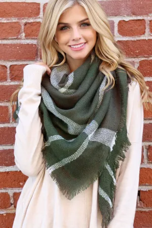 OLIVE BLANKET FRINGE SCARF