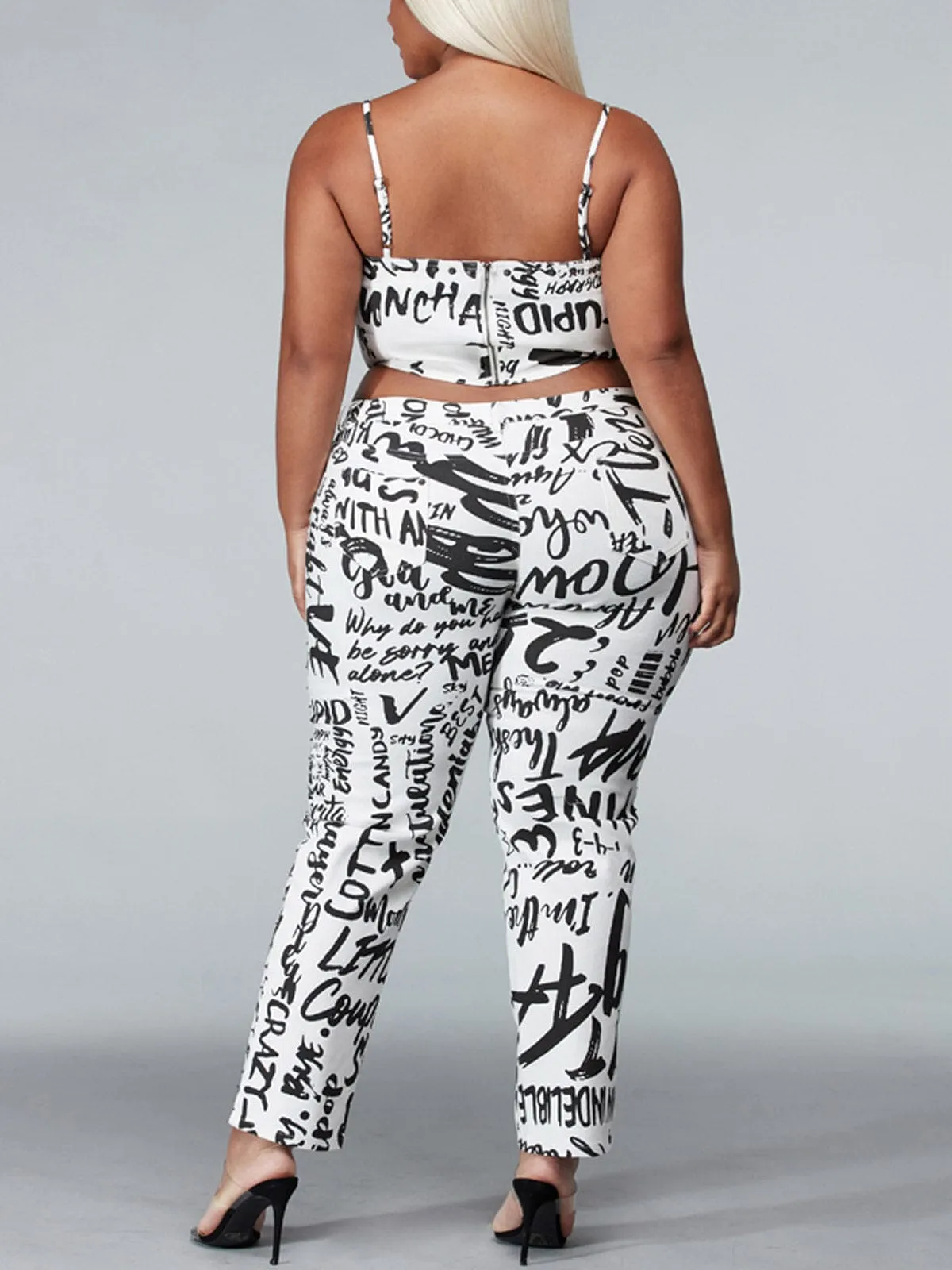 PLUS SIZE SLEEVELESS 2PC. TOP & PANTS GRAPHIC DENIM SET