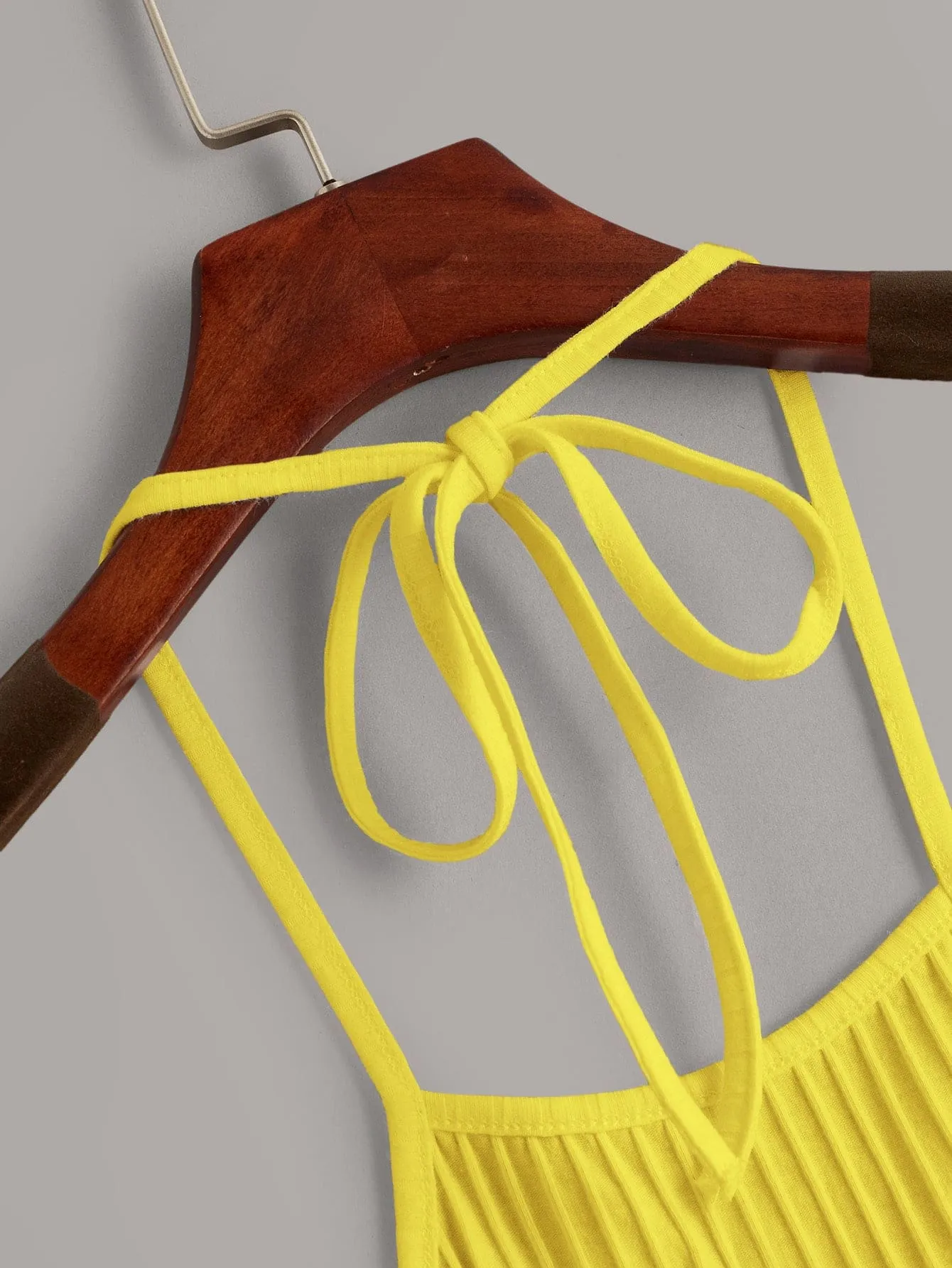 Qutie Solid Rib-knit Halter Top