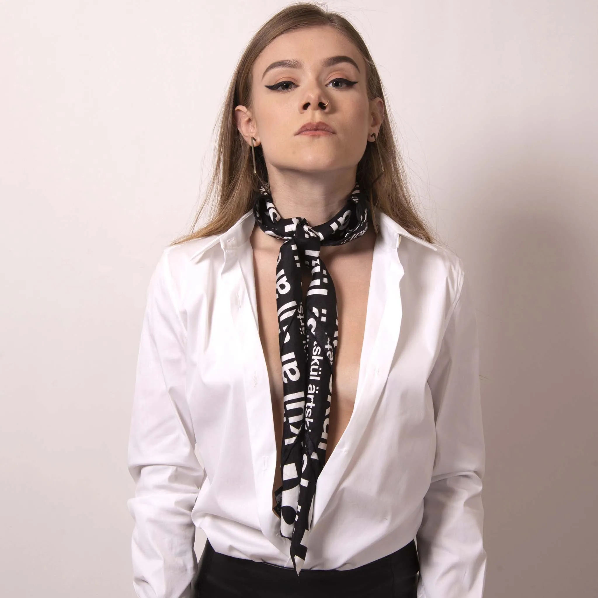 ärtskül Logo Scarf in Silk Twill
