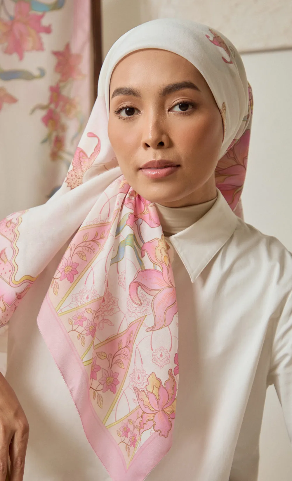 The Warisan dUCk Square Scarf in Cinta