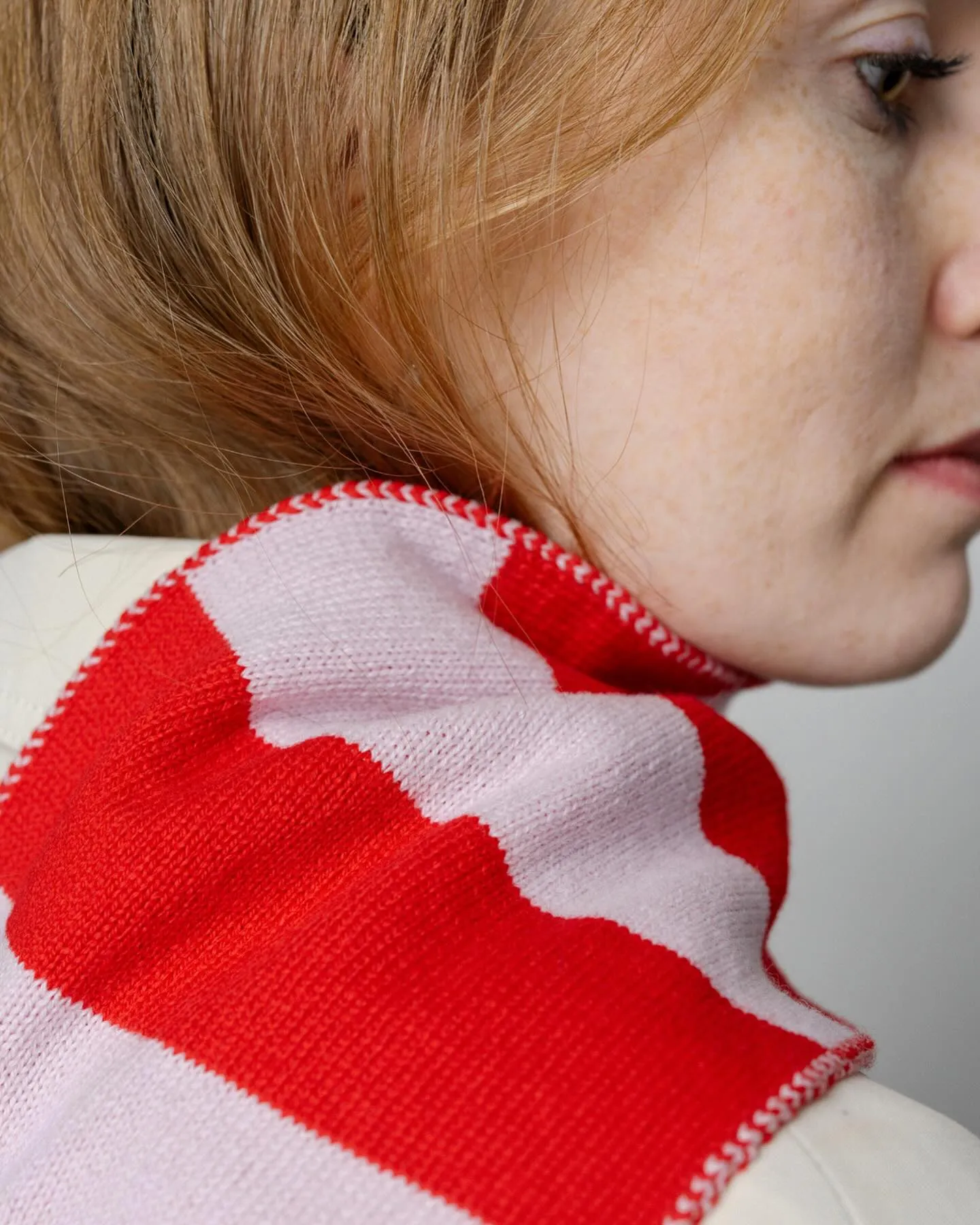Wide Stripe Wool and Cashmere Scarf in Pink and Red